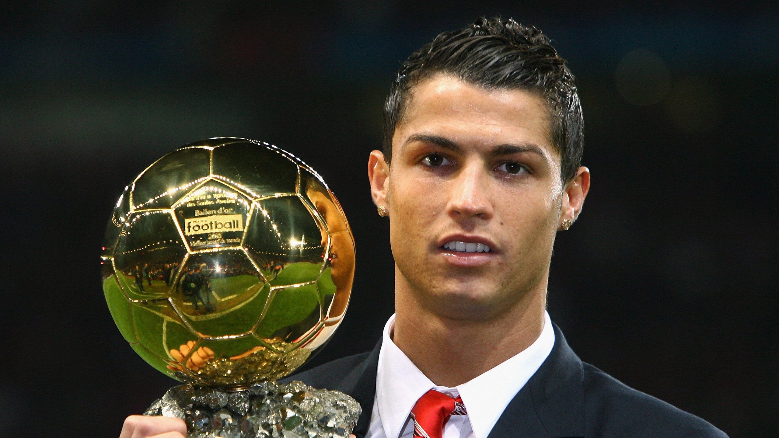 波兰血拼西班牙，京多安压力下完成爆发，一场关于足球、民族与自我救赎的战争