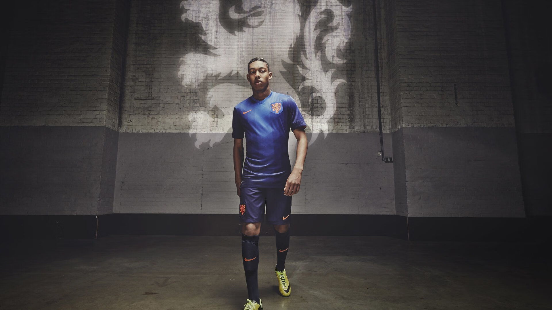 波兰血拼西班牙，京多安压力下完成爆发，一场关于足球、民族与自我救赎的战争